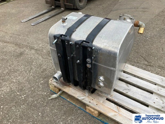 Hydraulik tank aluminum 225L - Hidraulinis bakas - Sunkvežimis: foto 3 Hydraulik tank aluminum 225L - Hidraulinis bakas - Sunkvežimis: foto 3