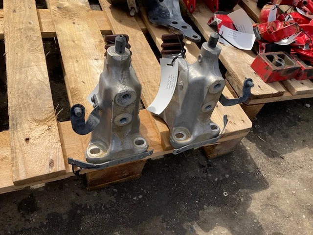 Scania 2133302 – Scania 2133303 – Scania turret - Kabina ir interjeras - Sunkvežimis: foto 1 Scania 2133302 – Scania 2133303 – Scania turret - Kabina ir interjeras - Sunkvežimis: foto 1