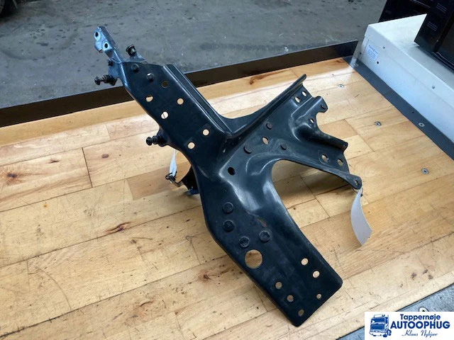 Scania lygte og trinholder Scania 2790473 - Kėbulas ir išorė - Sunkvežimis: foto 1 Scania lygte og trinholder Scania 2790473 - Kėbulas ir išorė - Sunkvežimis: foto 1