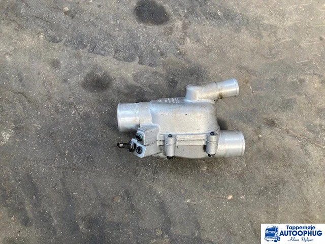 Scania thermostat hus – Scania 2650308 - Variklis ir dalys - Sunkvežimis: foto 1 Scania thermostat hus – Scania 2650308 - Variklis ir dalys - Sunkvežimis: foto 1