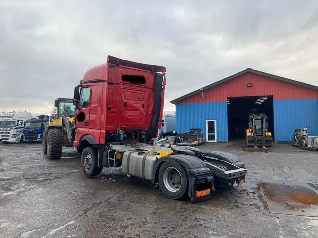 Mercedes Actros 1851 - Vilkikas: foto 4 Mercedes Actros 1851 - Vilkikas: foto 4