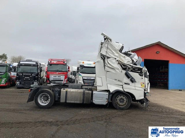 Volvo FH460 4X2 Skadet - Vilkikas: foto 3 Volvo FH460 4X2 Skadet - Vilkikas: foto 3