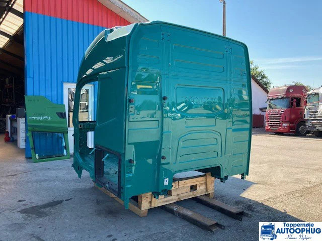 Volvo FH4 førerhus / cabine / CAP HI 215 - Kėbulas ir išorė - Sunkvežimis: foto 3 Volvo FH4 førerhus / cabine / CAP HI 215 - Kėbulas ir išorė - Sunkvežimis: foto 3