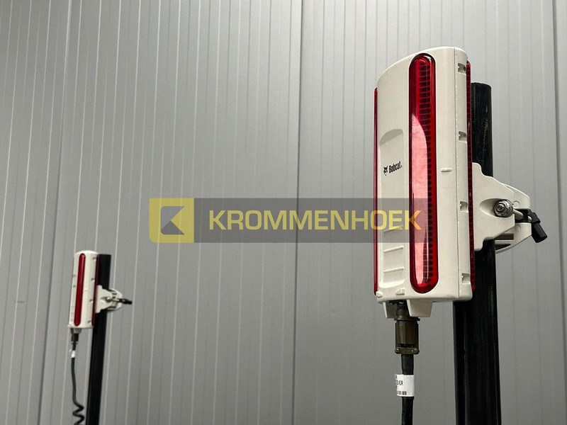 Bobcat Grader 244 cm HD Laser - Mini krautuvas: foto 5 Bobcat Grader 244 cm HD Laser - Mini krautuvas: foto 5