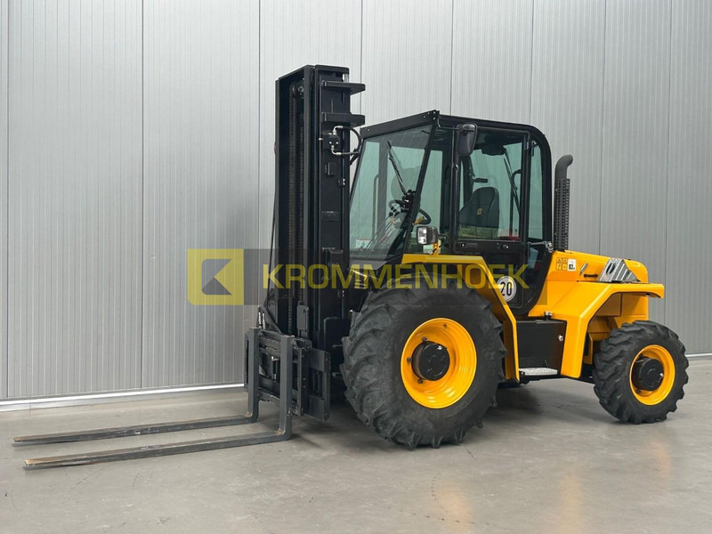 JCB 940 - Krautuvas-visureigis: foto 2 JCB 940 - Krautuvas-visureigis: foto 2