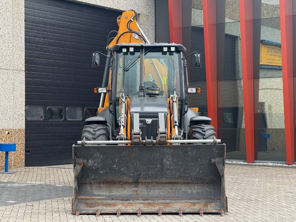 Case 695SV, Tier 3, 645 hours! - Ekskavatorius-krautuvas: foto 5 Case 695SV, Tier 3, 645 hours! - Ekskavatorius-krautuvas: foto 5