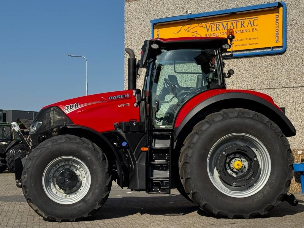 Case IH OPTUM 300 CVX, 2021, 3294 hours, frontlinkage + PT - Traktorius: foto 2 Case IH OPTUM 300 CVX, 2021, 3294 hours, frontlinkage + PT - Traktorius: foto 2
