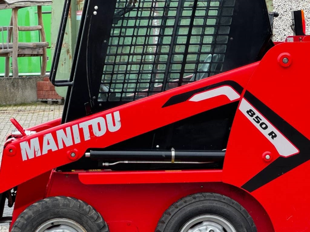 Manitou 850R, 2021, 365 hours! - Mini ekskavatorius: foto 3 Manitou 850R, 2021, 365 hours! - Mini ekskavatorius: foto 3