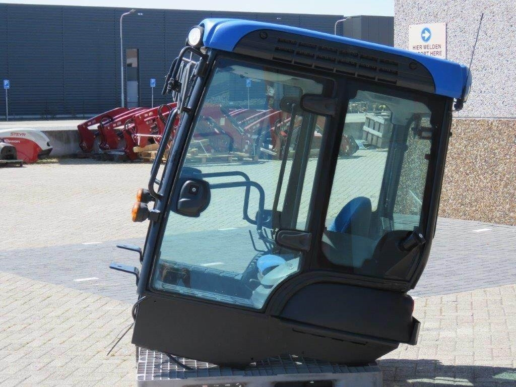 New Holland TK - Kabina - Statybinė technika: foto 3 New Holland TK - Kabina - Statybinė technika: foto 3