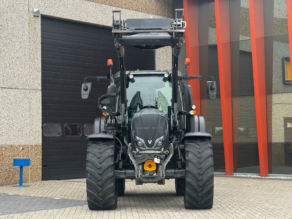 Valtra N174D, Frontlinkage + PTO, Frontloader, 3846 hours - Traktorius: foto 5 Valtra N174D, Frontlinkage + PTO, Frontloader, 3846 hours - Traktorius: foto 5