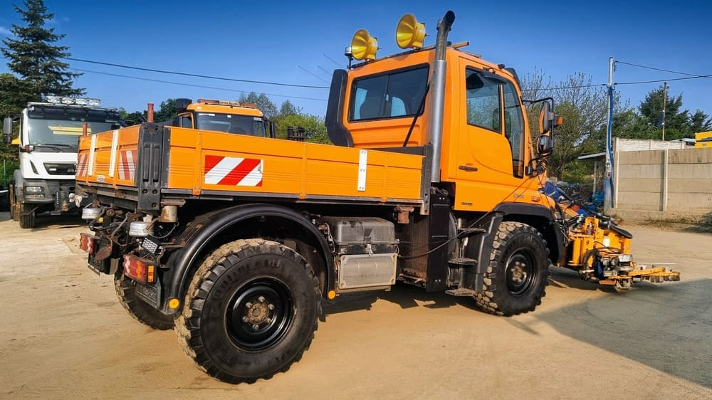 MERCEDES-BENZ Unimog U300 - Komunalinė/ Specializuota technika: foto 3 MERCEDES-BENZ Unimog U300 - Komunalinė/ Specializuota technika: foto 3
