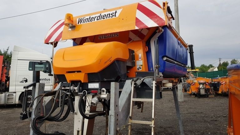 Schmidt Solarko piaskarka SCHMIDT STRATOS 5m3 - Smėlio/ Druskos barstytuvas - Komunalinė/ Specializuota technika: foto 2 Schmidt Solarko piaskarka SCHMIDT STRATOS 5m3 - Smėlio/ Druskos barstytuvas - Komunalinė/ Specializuota technika: foto 2
