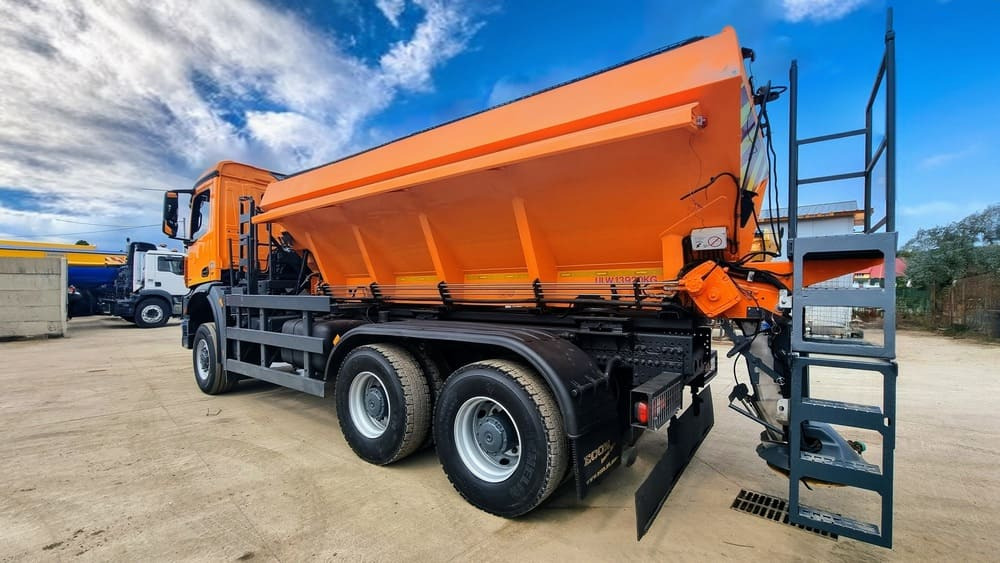 Mercedes-Benz AROCS 3333 6x6 - Sunkvežimis: foto 4 Mercedes-Benz AROCS 3333 6x6 - Sunkvežimis: foto 4
