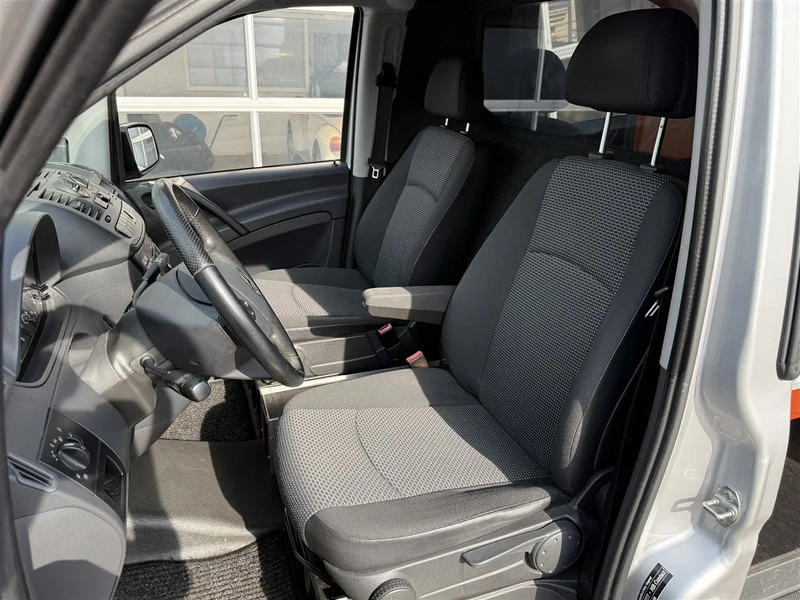 Mercedes-Benz Vito 113 CDI 2x Schuifdeur Navi Acc Cruise 1e Eigenaar Origi NL VERKOCHT! - Mažas furgonas: foto 4 Mercedes-Benz Vito 113 CDI 2x Schuifdeur Navi Acc Cruise 1e Eigenaar Origi NL VERKOCHT! - Mažas furgonas: foto 4