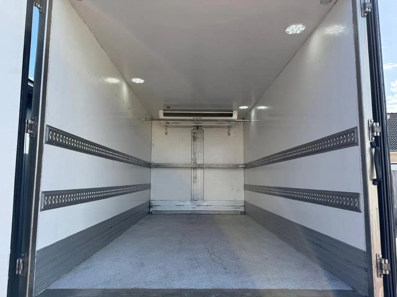 Iveco Daily 40C18 3.0 180PK Aut.Clixtar Koeler 2.6 ton Laadvm. BE License - Vilkikas: foto 5 Iveco Daily 40C18 3.0 180PK Aut.Clixtar Koeler 2.6 ton Laadvm. BE License - Vilkikas: foto 5