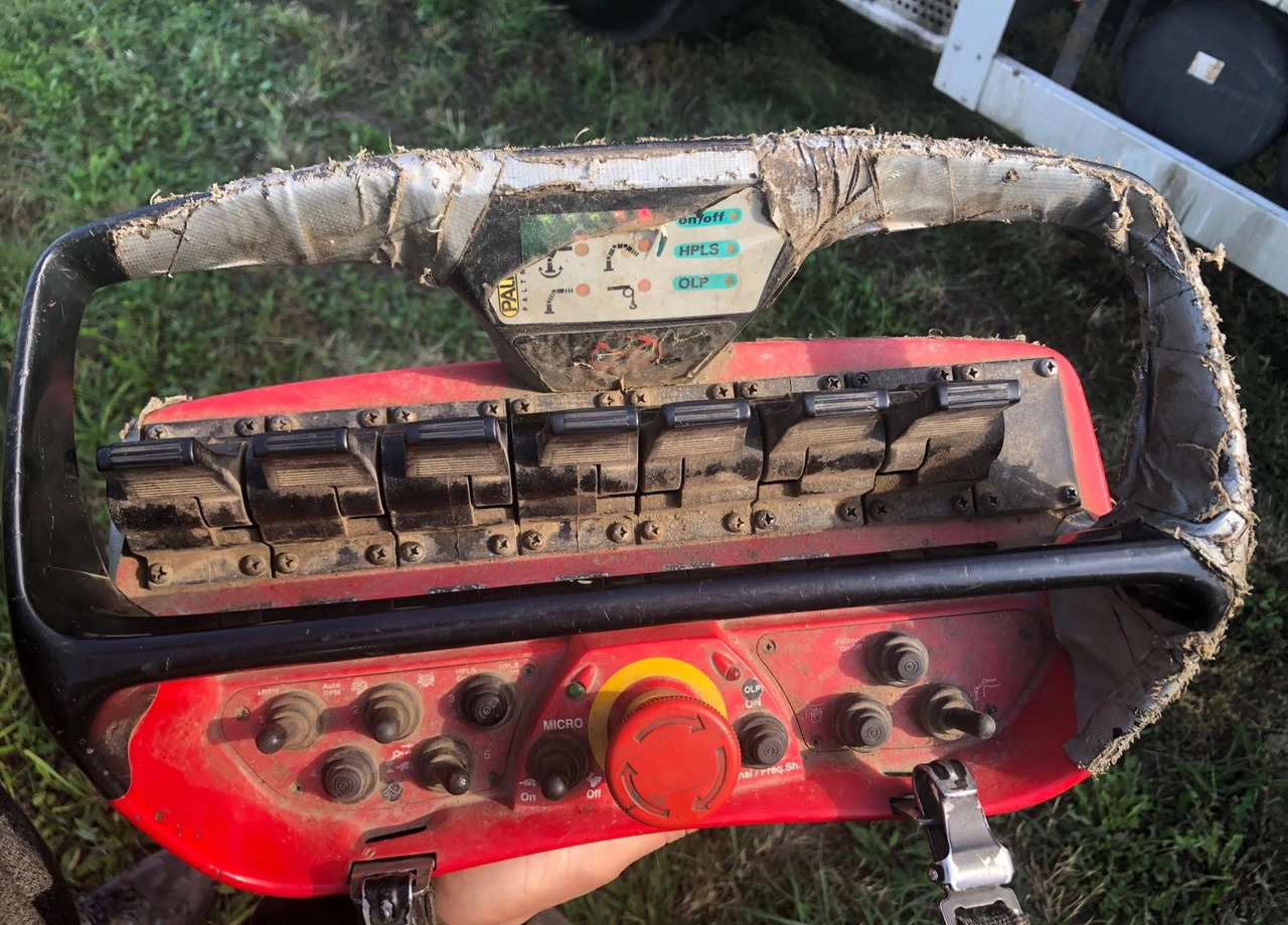 MERCEDES-BENZ ACTROS PALFINGER 29TON/M ENERGETYKA!! 6x6 6x4 - Sunkvežimis su kranu: foto 5 MERCEDES-BENZ ACTROS PALFINGER 29TON/M ENERGETYKA!! 6x6 6x4 - Sunkvežimis su kranu: foto 5