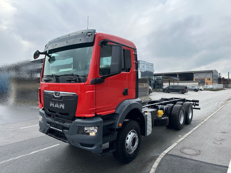 MAN TGS 33.400 6X4 BB CH - Važiuoklės sunkvežimis: foto 2 MAN TGS 33.400 6X4 BB CH - Važiuoklės sunkvežimis: foto 2