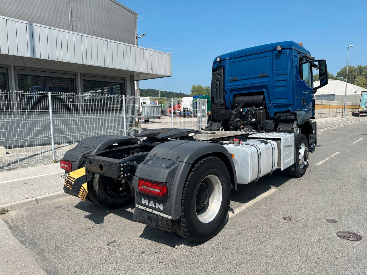 MAN TGS 18.470 4X4 Hydrodrive Kipphidraulik - Vilkikas: foto 3 MAN TGS 18.470 4X4 Hydrodrive Kipphidraulik - Vilkikas: foto 3