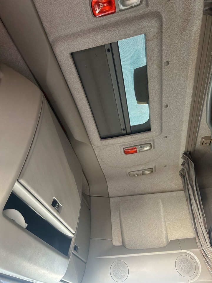 DAF XF 460 XF460 Super Space Cab - Vilkikas: foto 5 DAF XF 460 XF460 Super Space Cab - Vilkikas: foto 5