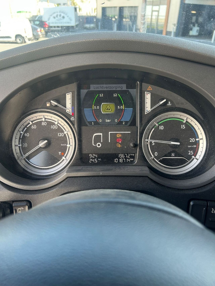 DAF XF 460 XF460 Super Space Cab - Vilkikas: foto 3 DAF XF 460 XF460 Super Space Cab - Vilkikas: foto 3