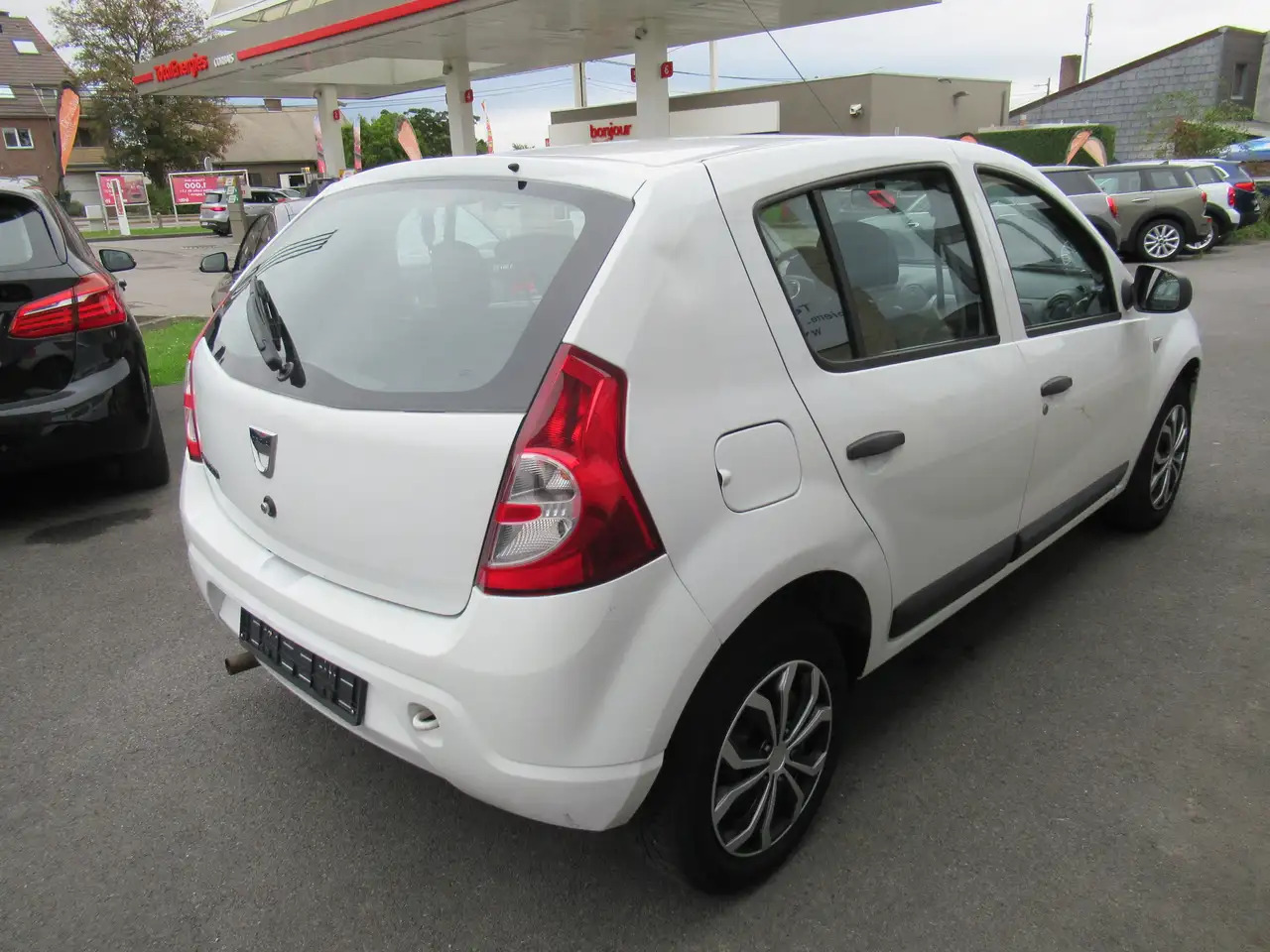Dacia Sandero Sandero 1.2i Ambiance - Lengvasis automobilis: foto 2 Dacia Sandero Sandero 1.2i Ambiance - Lengvasis automobilis: foto 2