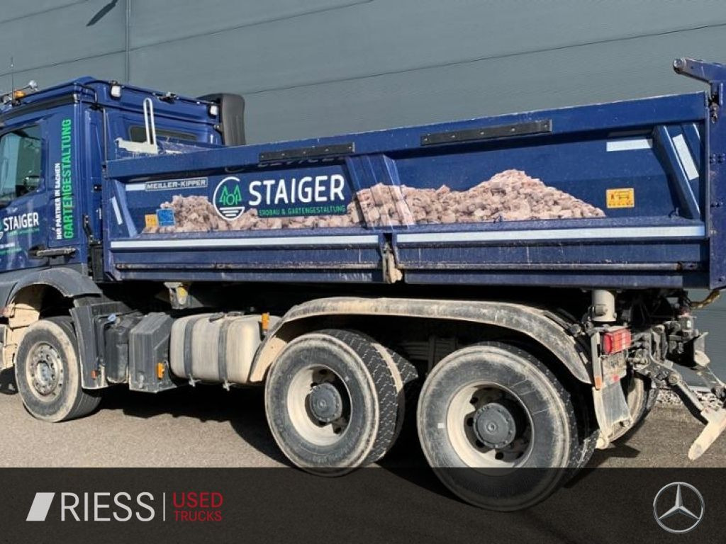 Mercedes-Benz Arocs AHK AUT Kam. KlimaA LM Massage Navi - Savivartis sunkvežimis: foto 2 Mercedes-Benz Arocs AHK AUT Kam. KlimaA LM Massage Navi - Savivartis sunkvežimis: foto 2