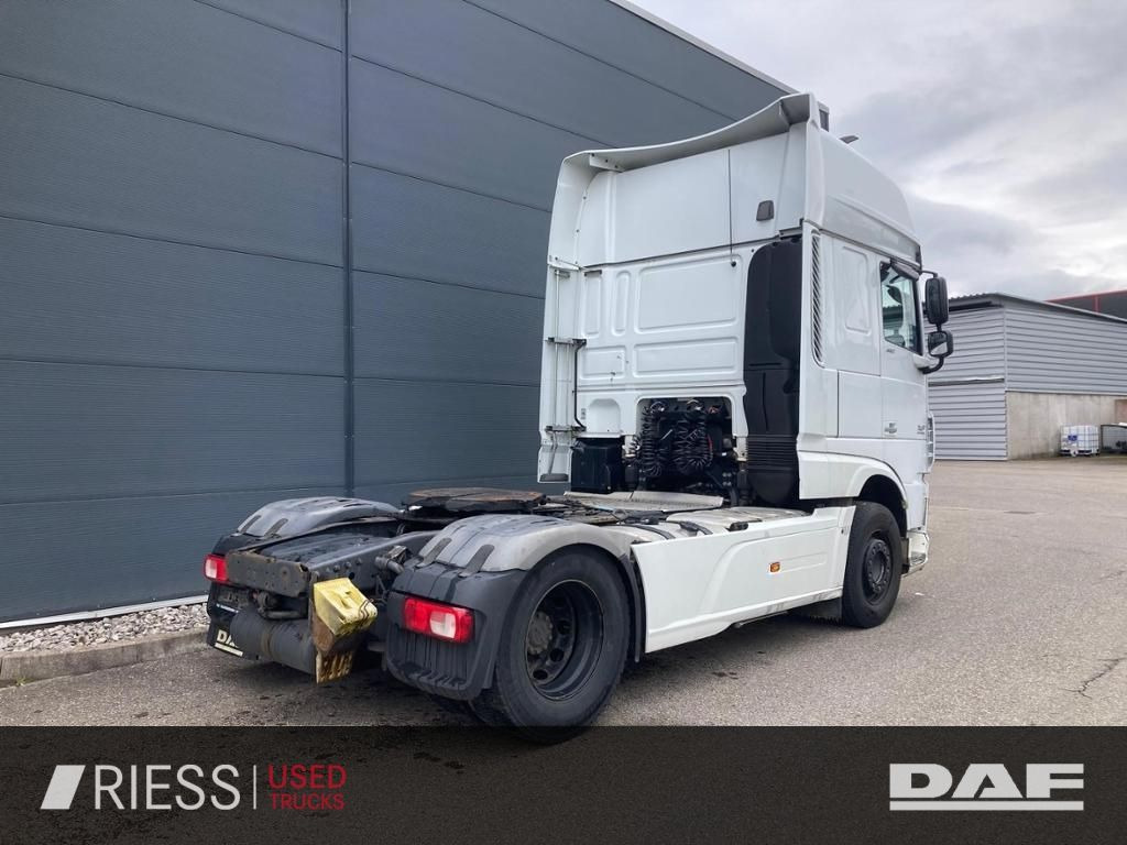 DAF XF 460 FT Super Space Cab Retarder - Vilkikas: foto 2 DAF XF 460 FT Super Space Cab Retarder - Vilkikas: foto 2