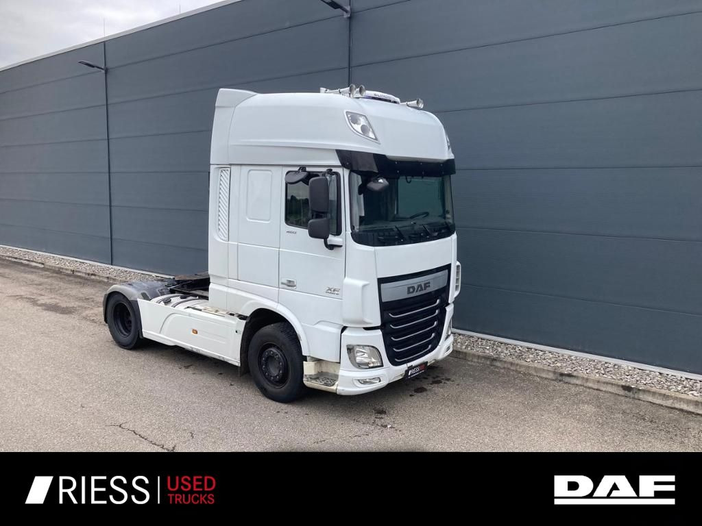 DAF XF 460 FT Super Space Cab Retarder - Vilkikas: foto 1 DAF XF 460 FT Super Space Cab Retarder - Vilkikas: foto 1
