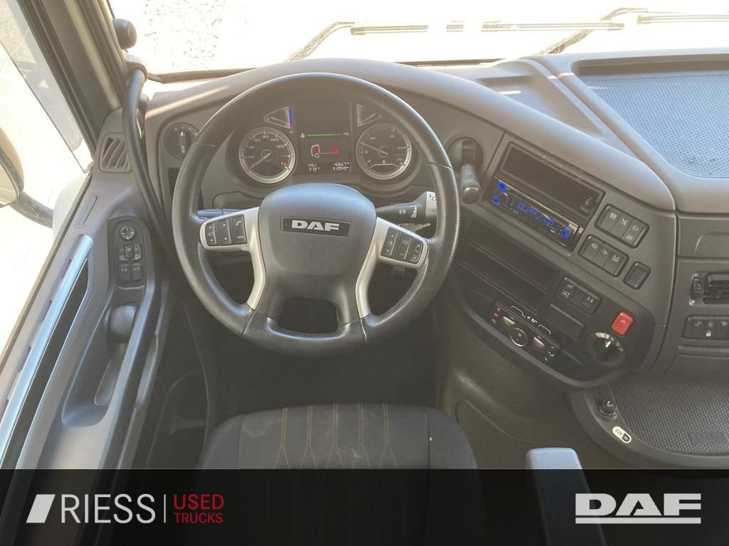 DAF XF 480 FT XF 480 FT SSC Intarder Standklima DAF XF 480 FT SSC Intarder Standklima SpurH LED - Vilkikas: foto 5 DAF XF 480 FT XF 480 FT SSC Intarder Standklima DAF XF 480 FT SSC Intarder Standklima SpurH LED - Vilkikas: foto 5