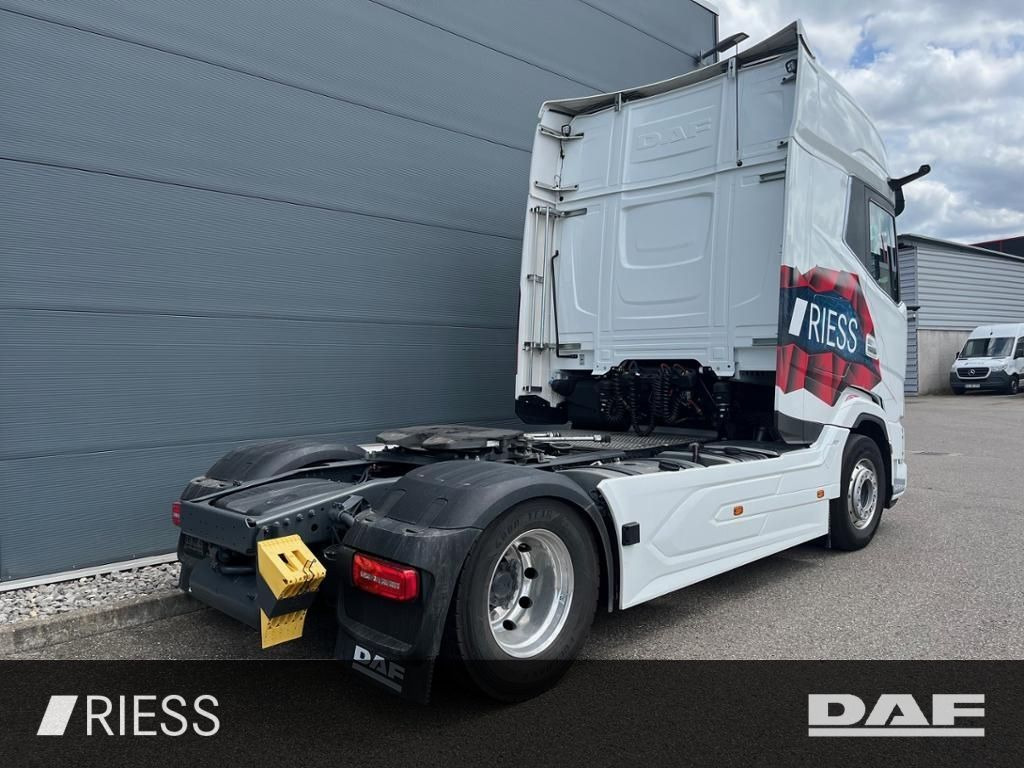 DAF XG+ 530 FT Alcoa Leder Intarder Standklima Hydra DAF XG+ 530 FT Alcoa Leder Intarder Standklima Hydra - Vilkikas: foto 3 DAF XG+ 530 FT Alcoa Leder Intarder Standklima Hydra DAF XG+ 530 FT Alcoa Leder Intarder Standklima Hydra - Vilkikas: foto 3