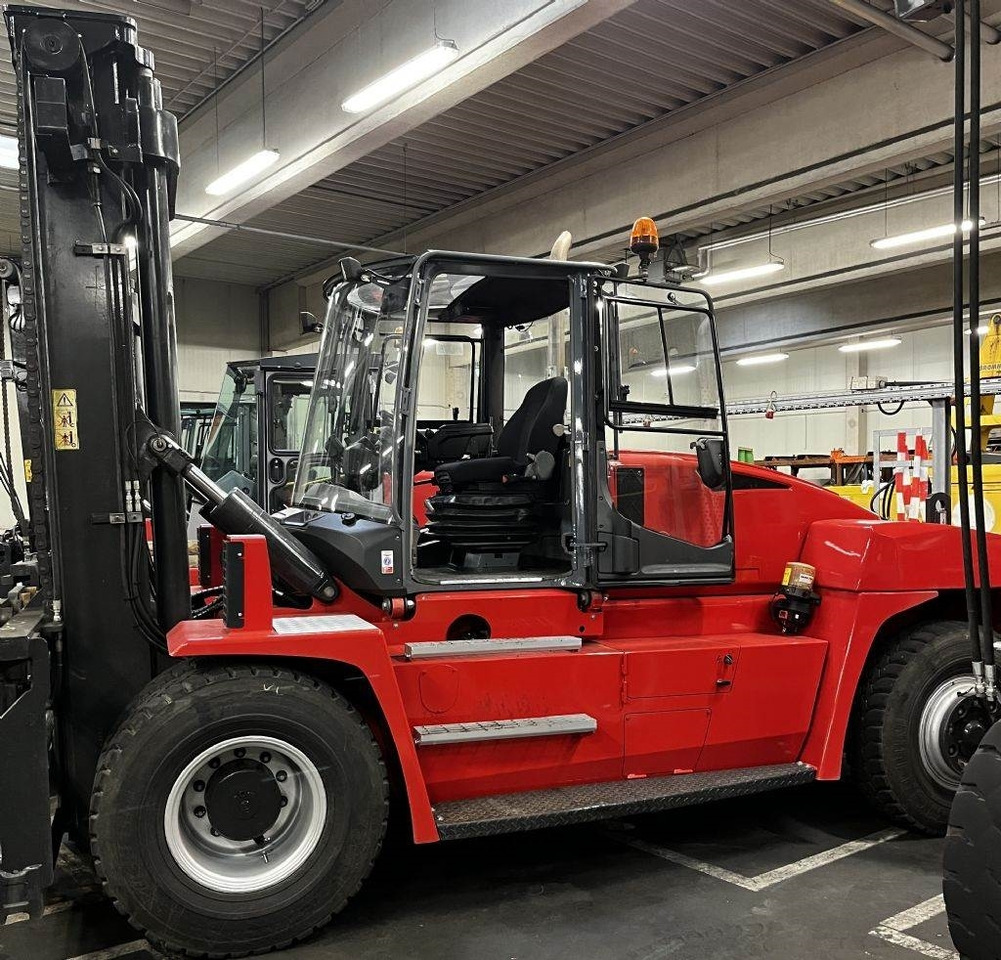 Kalmar DCG120-12 - Dyzelinis krautuvas: foto 1 Kalmar DCG120-12 - Dyzelinis krautuvas: foto 1