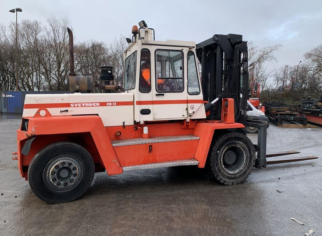 Svetruck 13,6-120-32  - Dyzelinis krautuvas: foto 5 Svetruck 13,6-120-32  - Dyzelinis krautuvas: foto 5