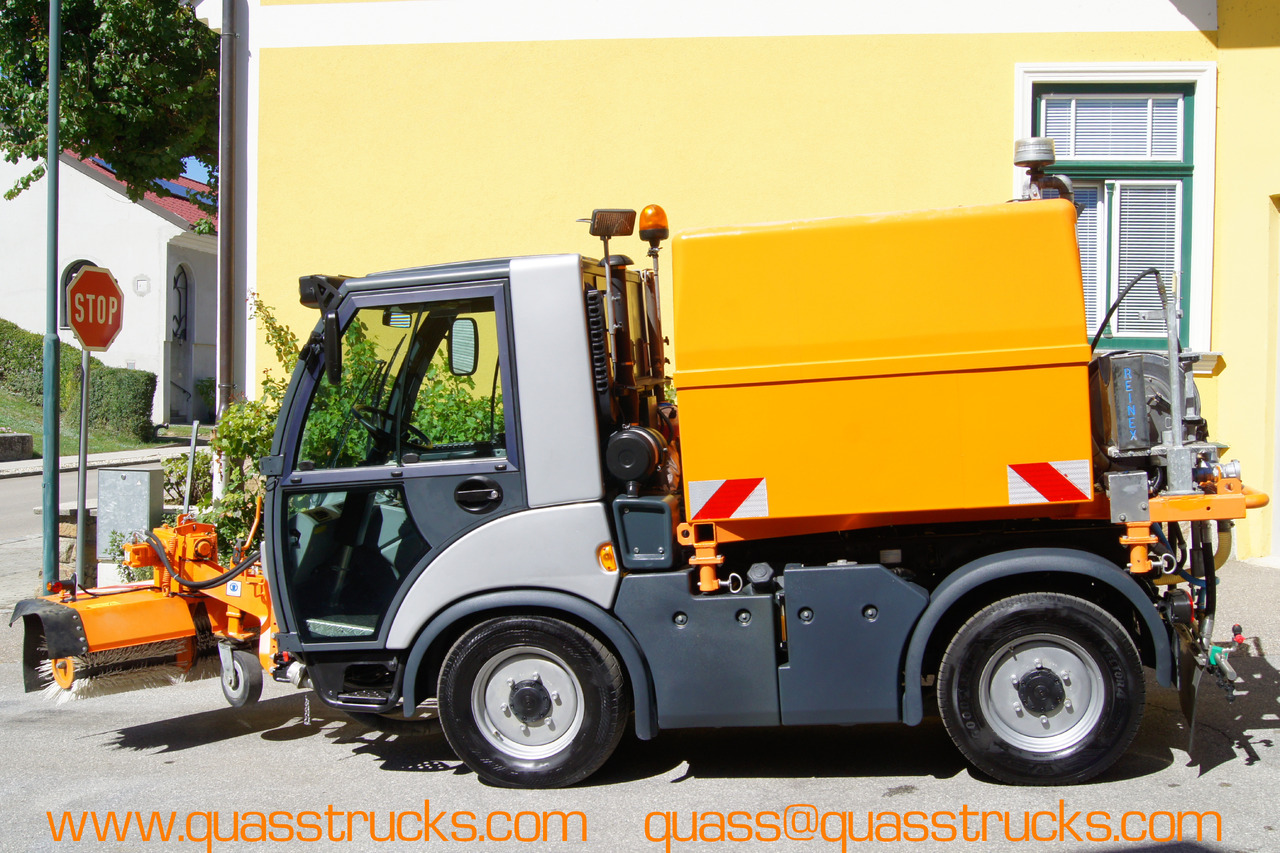 MULTICAR TREMO X56 Carrier CS/4x4/Euro 5/Besen/Wasserfass - Gatvių šlavimo mašina: foto 2 MULTICAR TREMO X56 Carrier CS/4x4/Euro 5/Besen/Wasserfass - Gatvių šlavimo mašina: foto 2