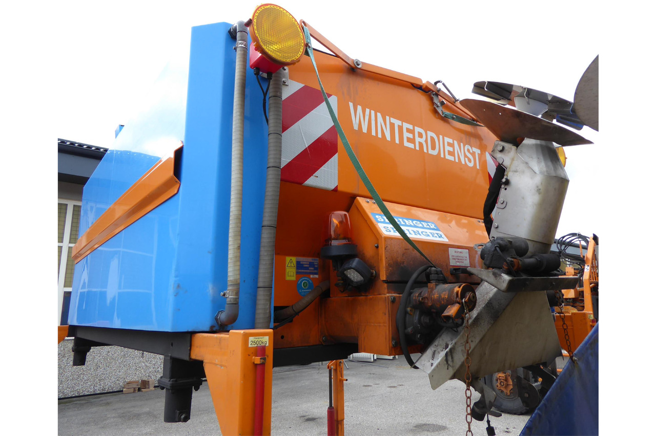 SPRINGER AS 280/Unimog U400 U500/4m³ Feuchtsalzstreuer/Salzstreuer/Streuer - Smėlio/ Druskos barstytuvas: foto 3 SPRINGER AS 280/Unimog U400 U500/4m³ Feuchtsalzstreuer/Salzstreuer/Streuer - Smėlio/ Druskos barstytuvas: foto 3