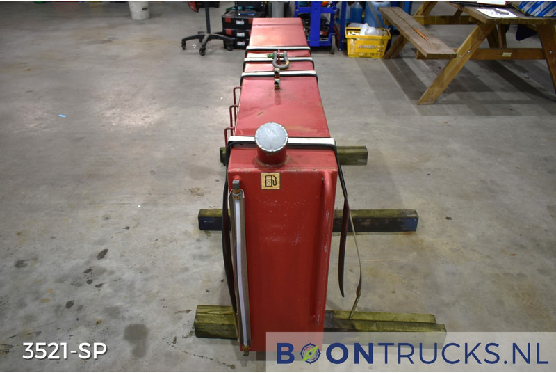 Onbekend BRANDSTOFTANK | L 30 x W 183 x H 77 cm * ca 400 L - Degalų bakas: foto 3 Onbekend BRANDSTOFTANK | L 30 x W 183 x H 77 cm * ca 400 L - Degalų bakas: foto 3