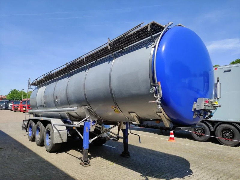 Burg 26165 liter Tankoplegger 1 kamer MET RVS Pomp - Puspriekabė cisterna: foto 4 Burg 26165 liter Tankoplegger 1 kamer MET RVS Pomp - Puspriekabė cisterna: foto 4