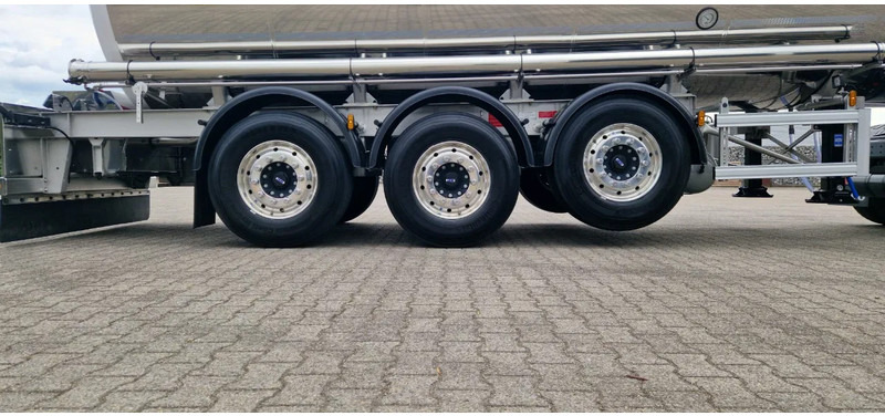 Magyar 32000 liter levensmiddelen tankoplegger NEW/NIEUW/NEU - Puspriekabė cisterna: foto 5 Magyar 32000 liter levensmiddelen tankoplegger NEW/NIEUW/NEU - Puspriekabė cisterna: foto 5