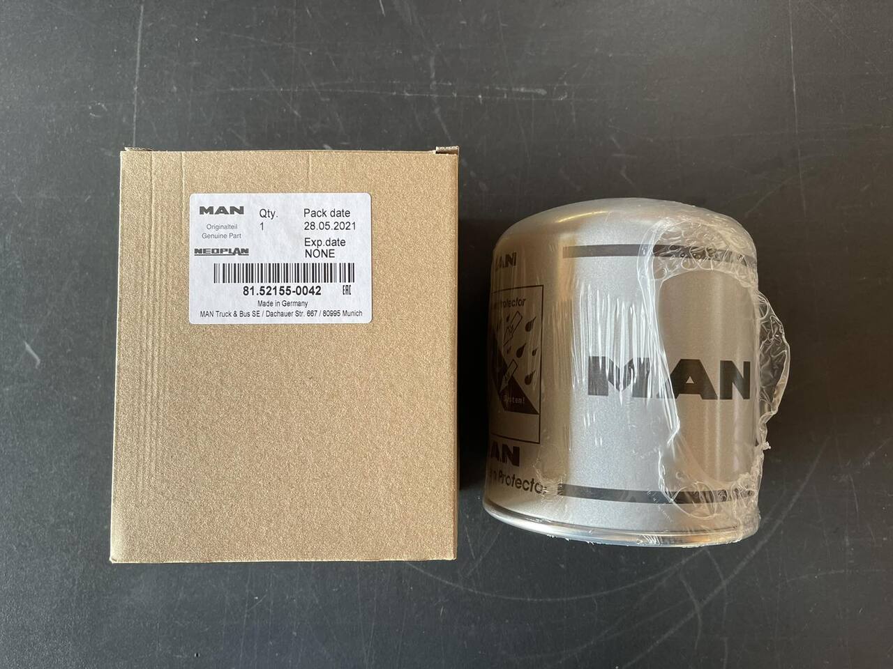 MAN AIR DRYER CARTRIDGE WITH OIL TRAP 81.52155-0042 - Šildymas/ Ventiliacija - Sunkvežimis: foto 1 MAN AIR DRYER CARTRIDGE WITH OIL TRAP 81.52155-0042 - Šildymas/ Ventiliacija - Sunkvežimis: foto 1