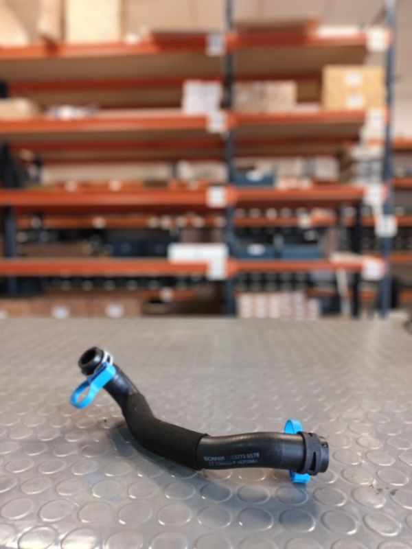 SCANIA HOSE 2533773 - Variklis ir dalys - Sunkvežimis: foto 1 SCANIA HOSE 2533773 - Variklis ir dalys - Sunkvežimis: foto 1