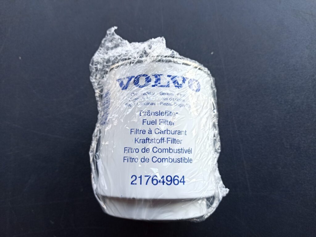 VOLVO FUEL FILTER 21764964 - Kuro filtras - Sunkvežimis: foto 1 VOLVO FUEL FILTER 21764964 - Kuro filtras - Sunkvežimis: foto 1