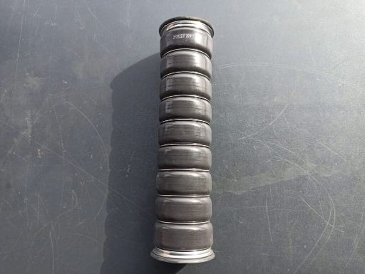 VOLVO INTERCOOLER HOSE - 21312237 - Tarpinis aušintuvas - Sunkvežimis: foto 1 VOLVO INTERCOOLER HOSE - 21312237 - Tarpinis aušintuvas - Sunkvežimis: foto 1
