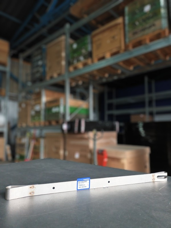 VOLVO MOUNTING STRAP 22192264 - Rėmas/ Važiuoklė - Sunkvežimis: foto 1 VOLVO MOUNTING STRAP 22192264 - Rėmas/ Važiuoklė - Sunkvežimis: foto 1