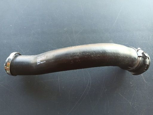 VOLVO RADIATOR HOSE - 22560373 - Radiatorius - Sunkvežimis: foto 1 VOLVO RADIATOR HOSE - 22560373 - Radiatorius - Sunkvežimis: foto 1