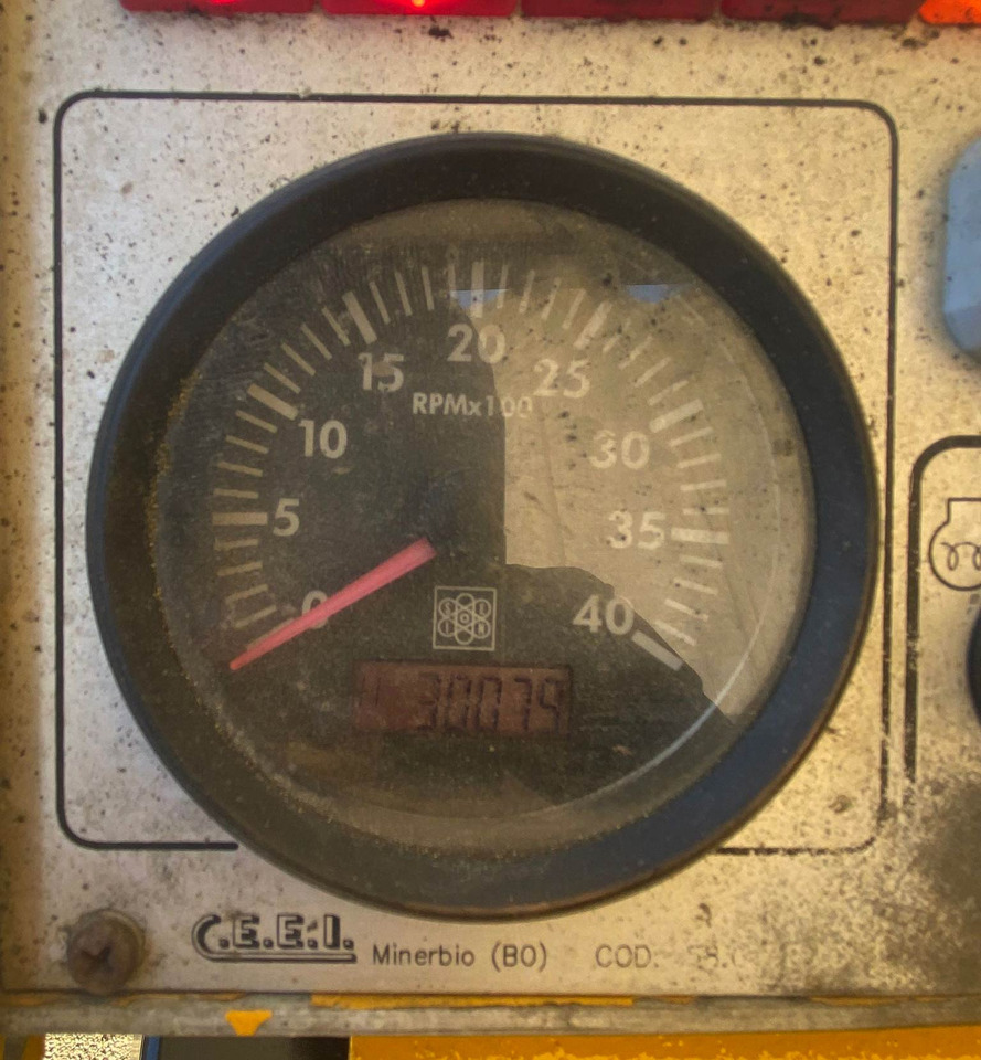 Orteco 1000HD - Polių kalimo mašina: foto 4 Orteco 1000HD - Polių kalimo mašina: foto 4