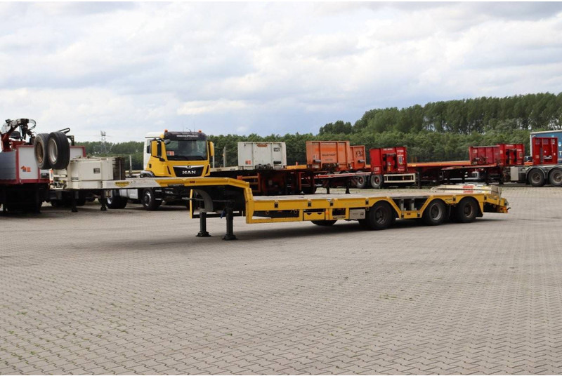Broshuis Low Loader 3 Axle - Žemo profilio platforma puspriekabė: foto 2 Broshuis Low Loader 3 Axle - Žemo profilio platforma puspriekabė: foto 2