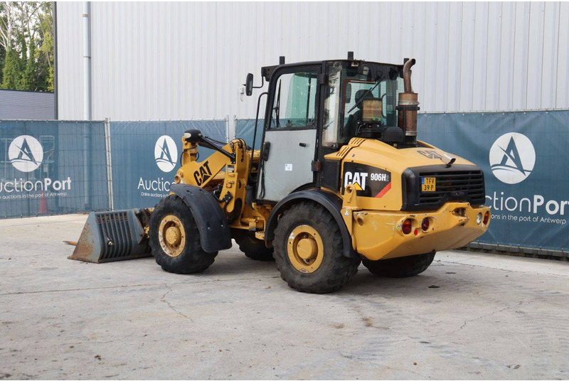 Caterpillar 906H2 - Ratinis krautuvas: foto 4 Caterpillar 906H2 - Ratinis krautuvas: foto 4