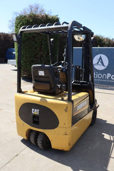 Caterpillar EP16KT - Elektrinis krautuvas: foto 5 Caterpillar EP16KT - Elektrinis krautuvas: foto 5