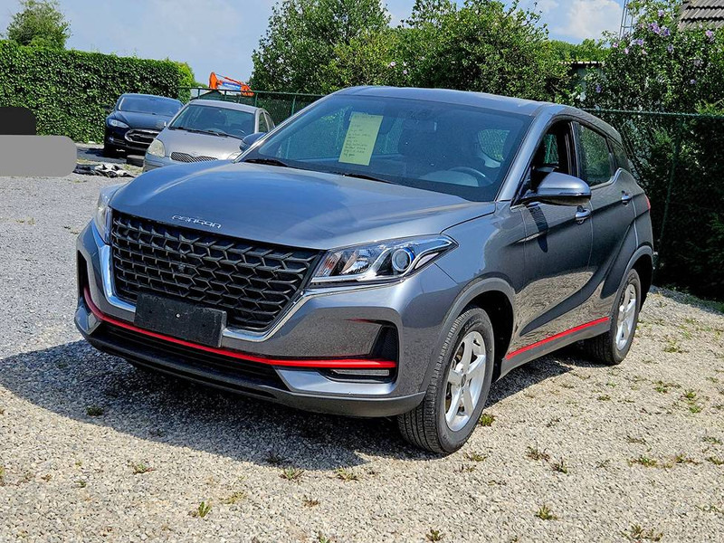 DFSK Fengon 500 - Sedanas: foto 1 DFSK Fengon 500 - Sedanas: foto 1