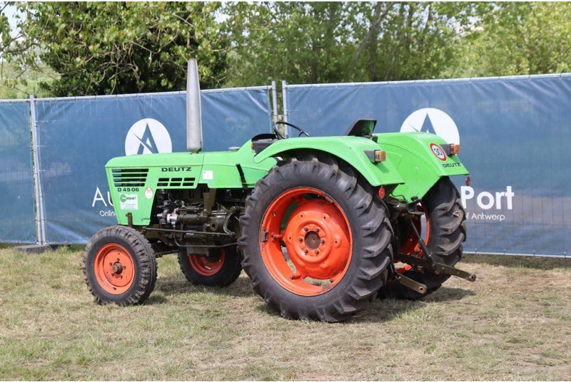 Deutz Fahr D4506 - Traktorius: foto 3 Deutz Fahr D4506 - Traktorius: foto 3