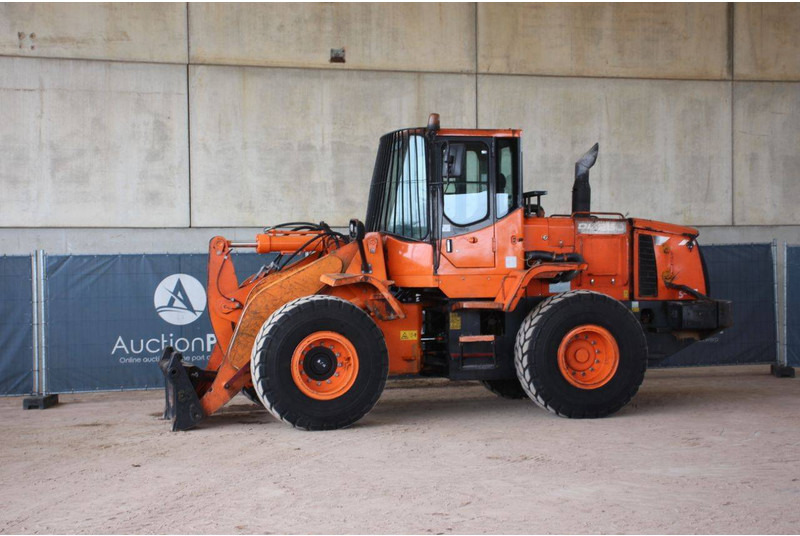 Doosan DL250 - Ratinis krautuvas: foto 1 Doosan DL250 - Ratinis krautuvas: foto 1